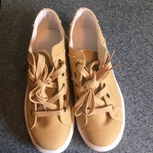 Light coffee brown color, size EUR36 (5.5) ,